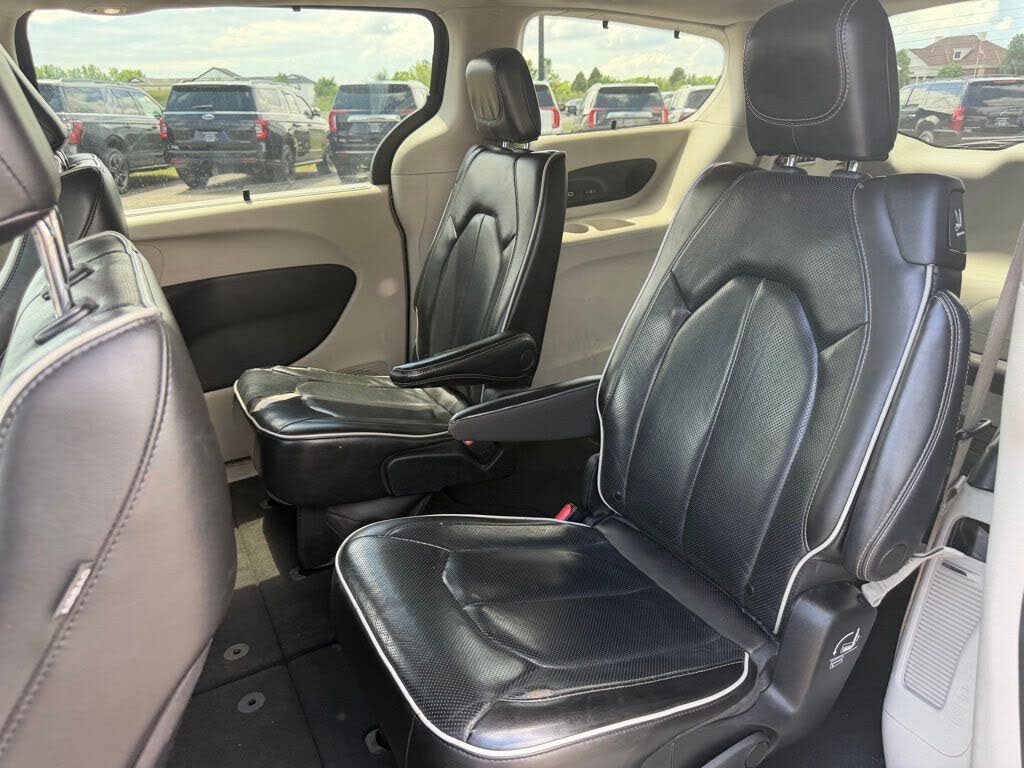 2022 Chrysler Pacifica