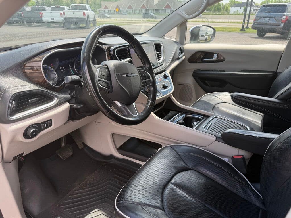 2022 Chrysler Pacifica