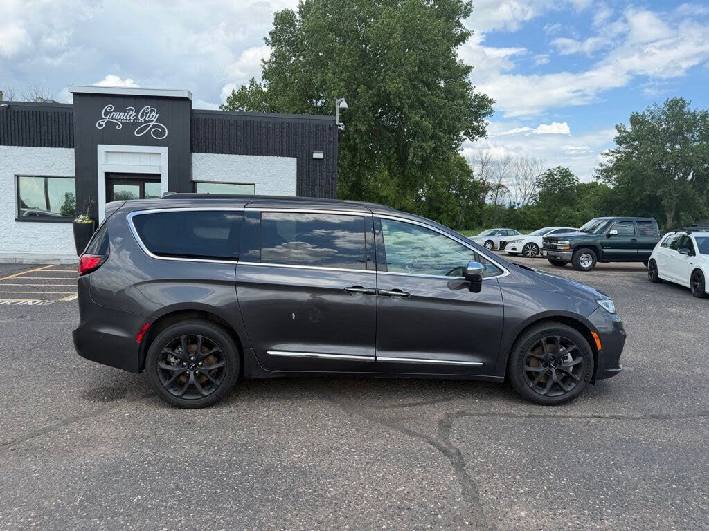 2022 Chrysler Pacifica
