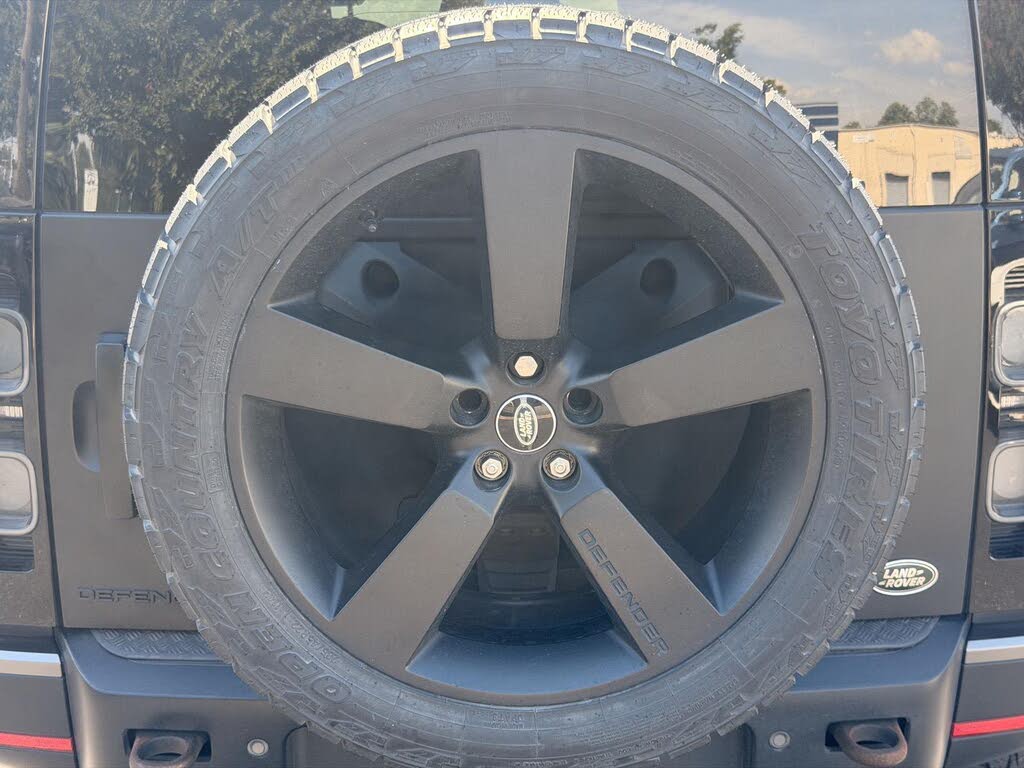 2023 Land Rover Defender