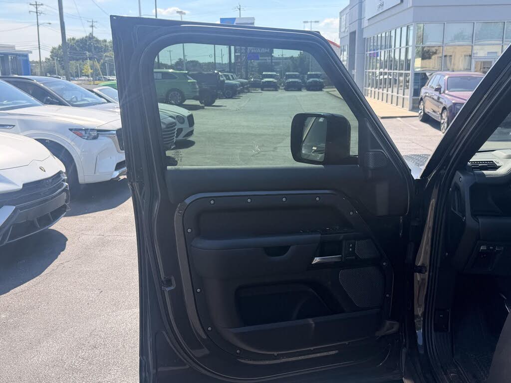 2023 Land Rover Defender
