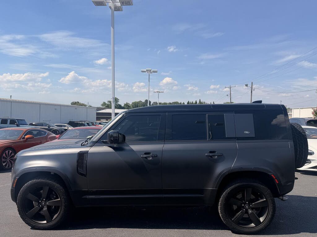 2023 Land Rover Defender