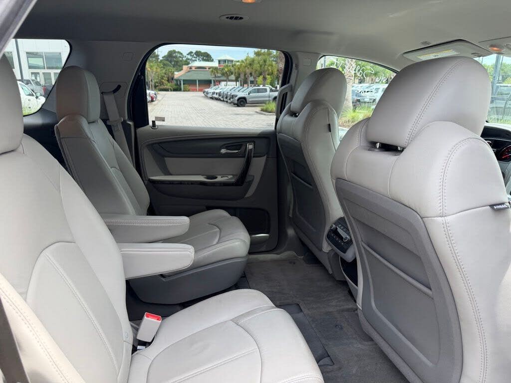 2013 GMC Acadia