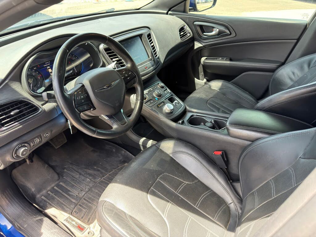 2016 Chrysler 200