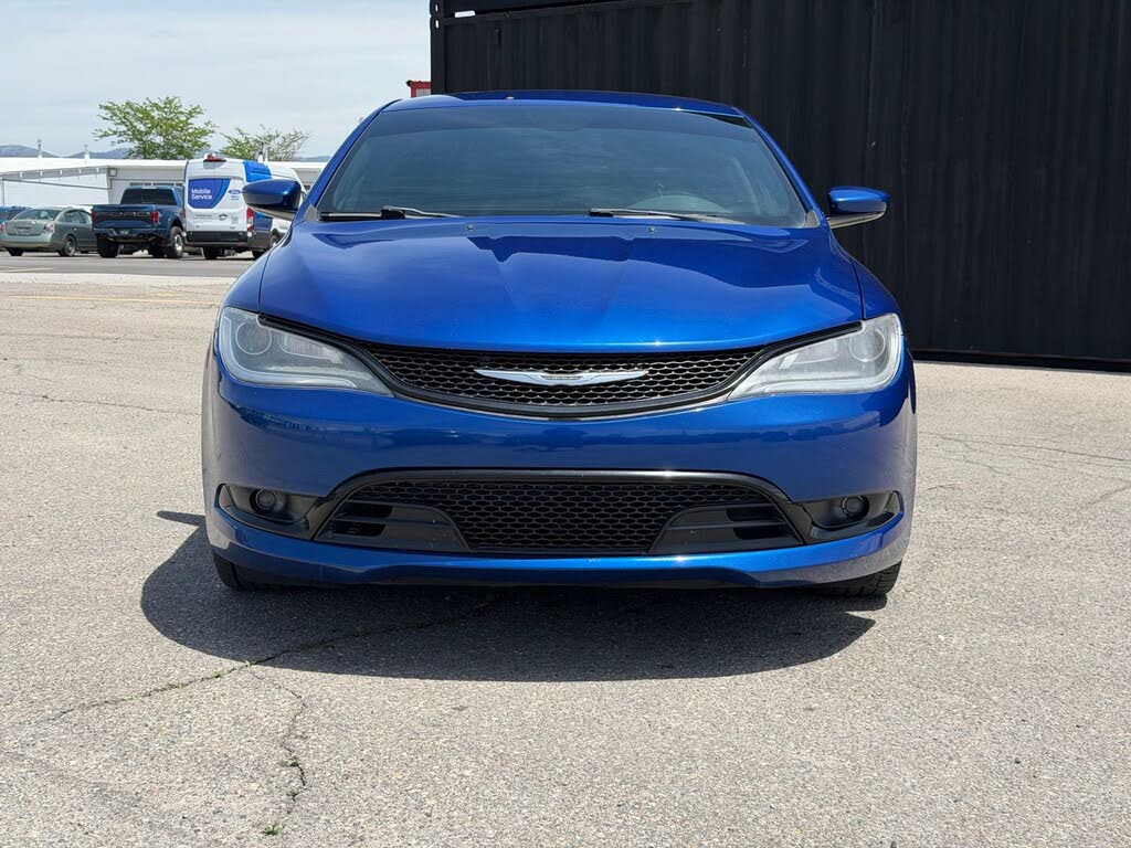 2016 Chrysler 200
