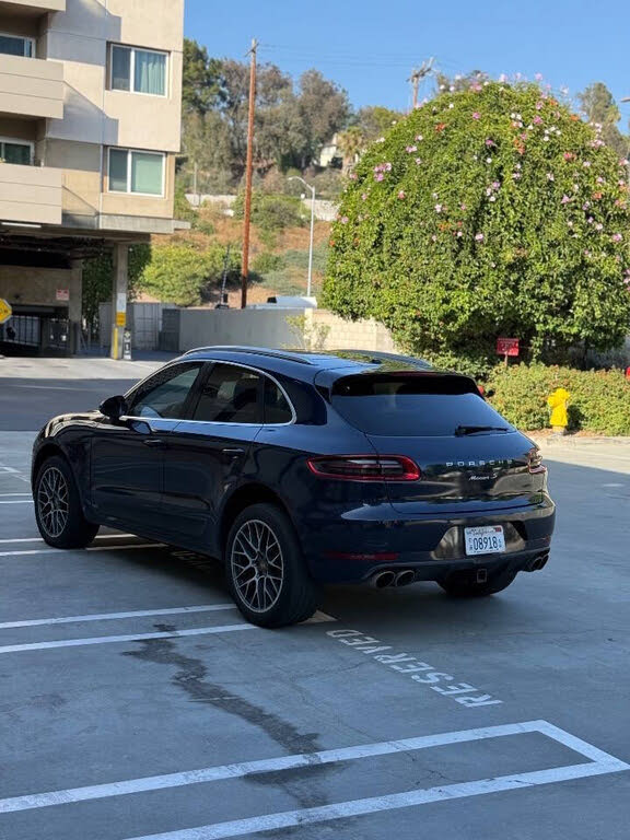 2016 Porsche Macan
