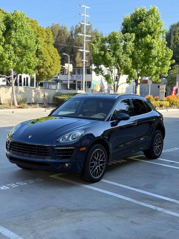 2016 Porsche Macan