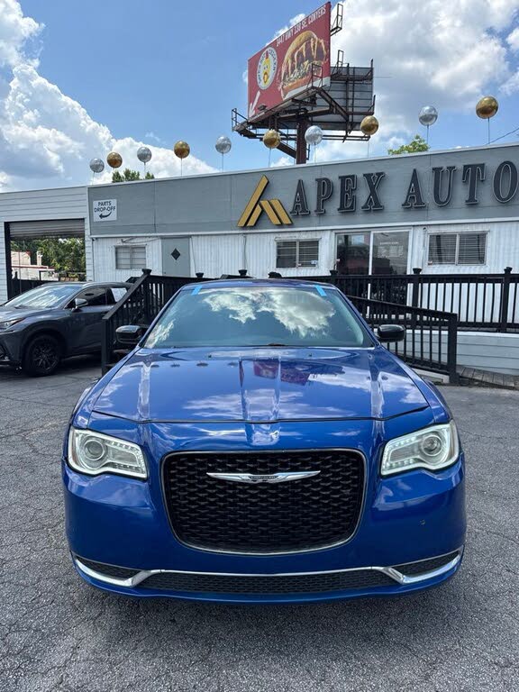 2018 Chrysler 300