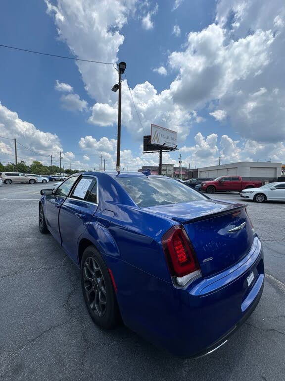 2018 Chrysler 300