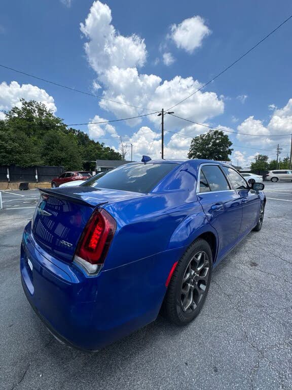 2018 Chrysler 300