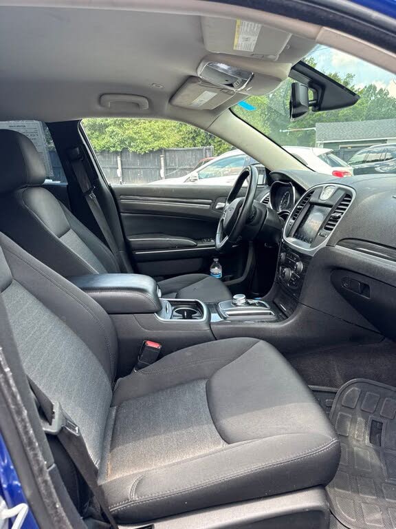 2018 Chrysler 300