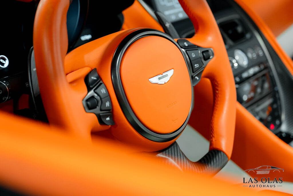 2023 Aston Martin DBS