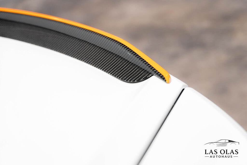 2023 Aston Martin DBS