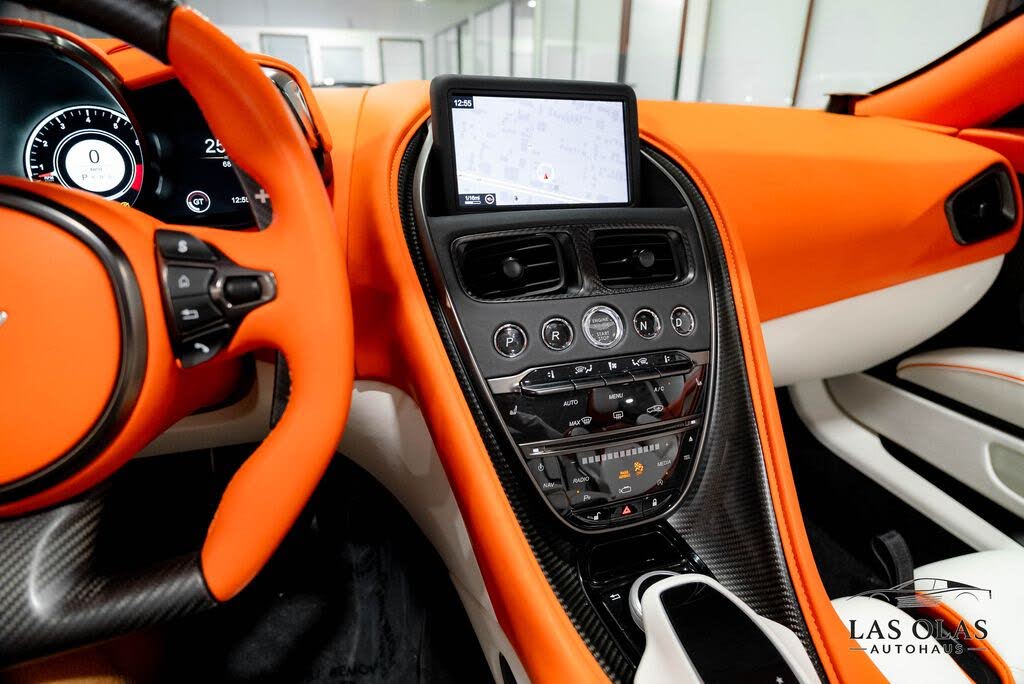 2023 Aston Martin DBS