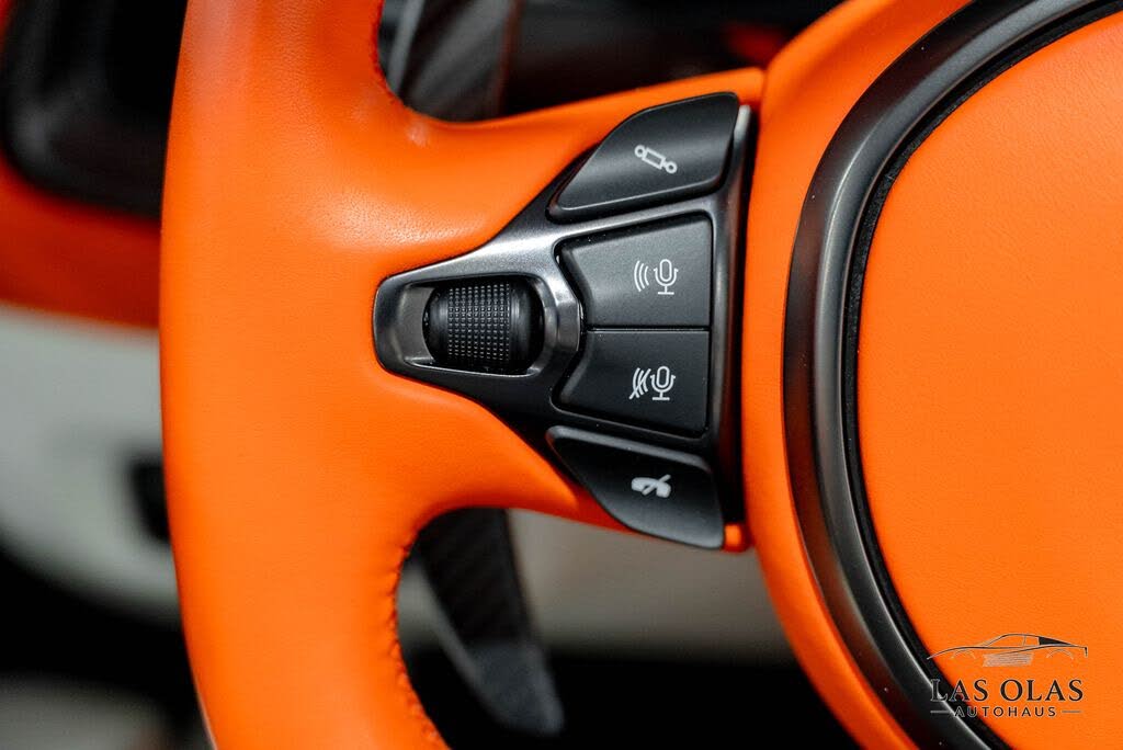 2023 Aston Martin DBS