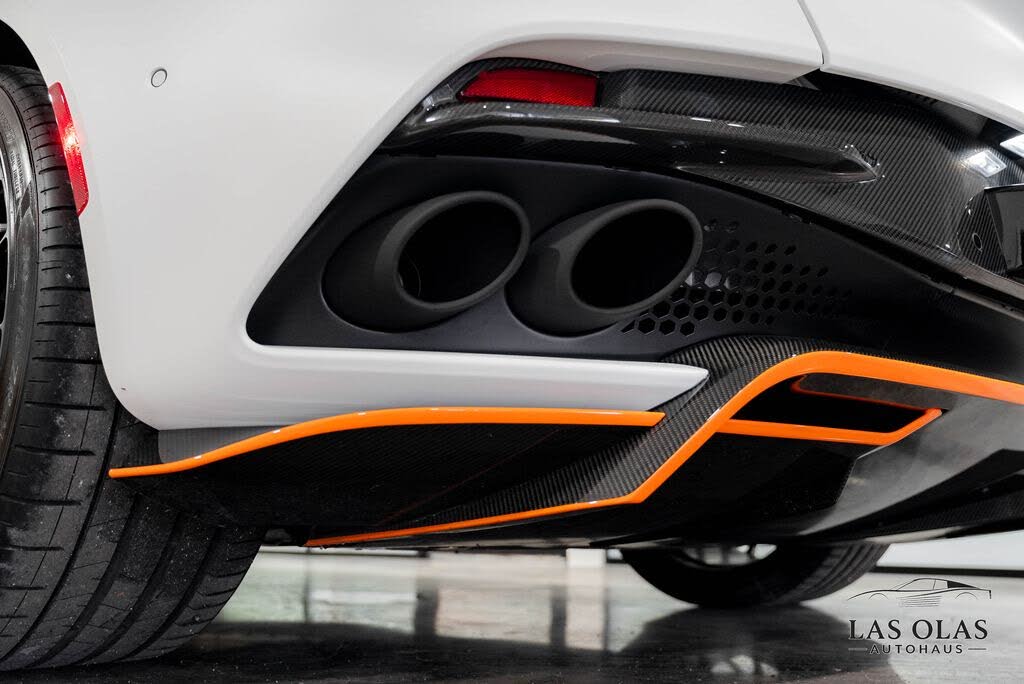 2023 Aston Martin DBS