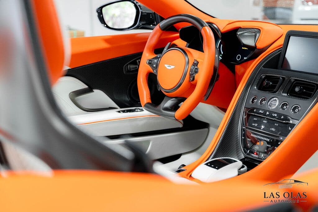 2023 Aston Martin DBS