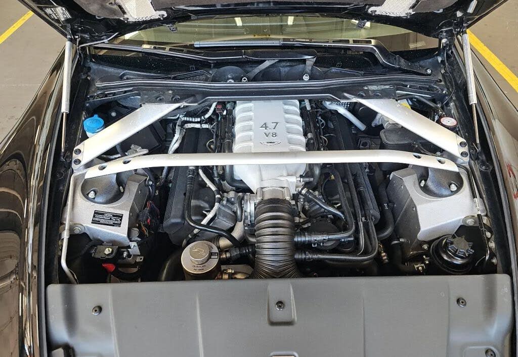 2013 Aston Martin V8 Vantage