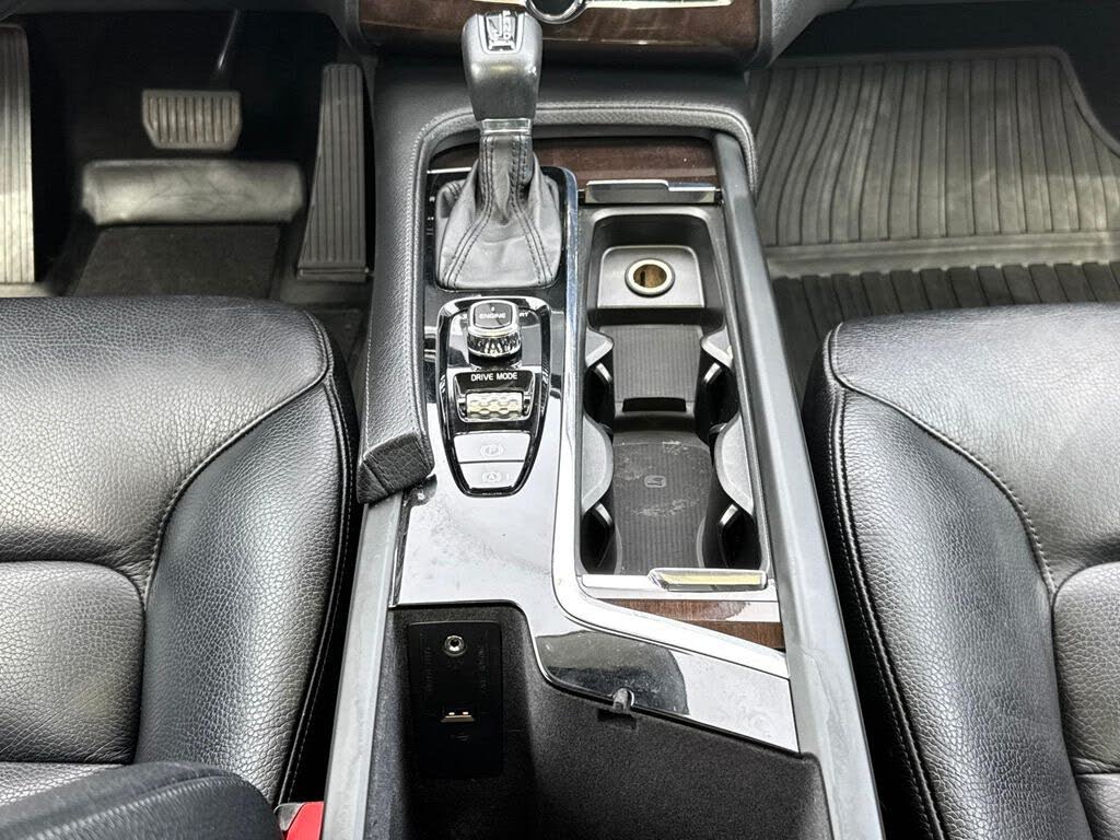 2016 Volvo XC90