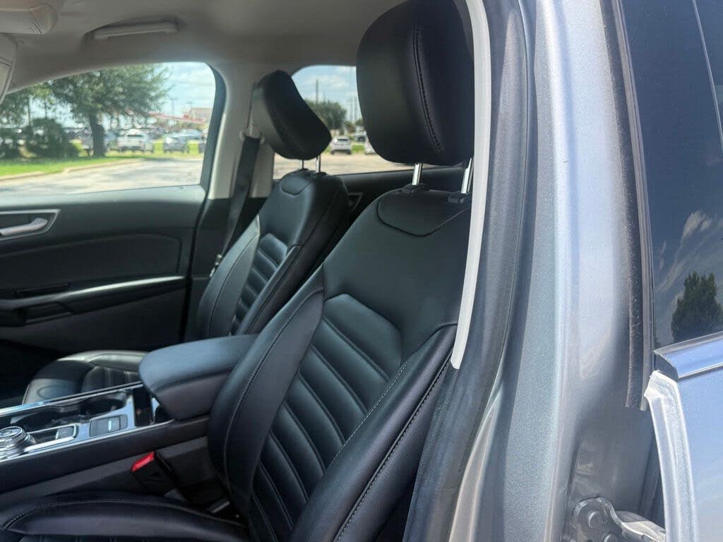 2020 Ford Edge