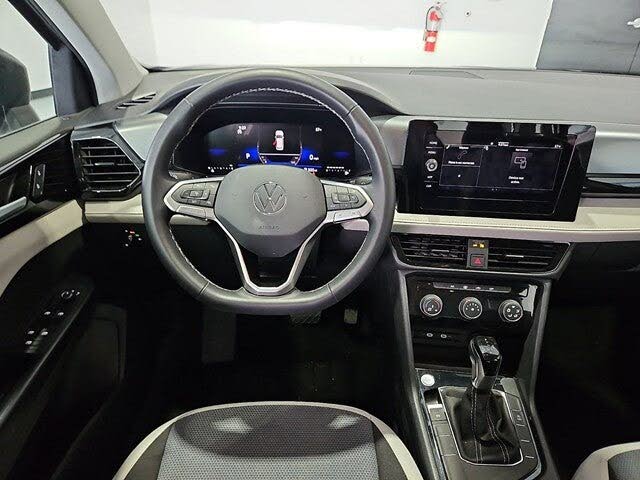 2025 Volkswagen Taos