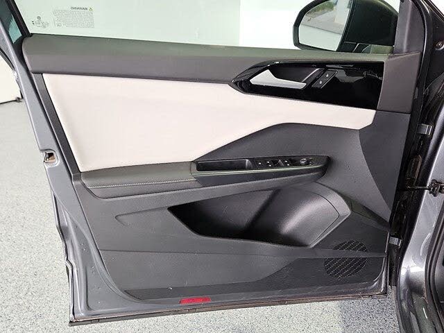 2025 Volkswagen Taos