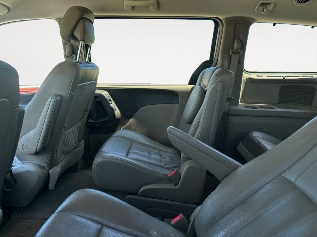 2014 Chrysler Town and Country