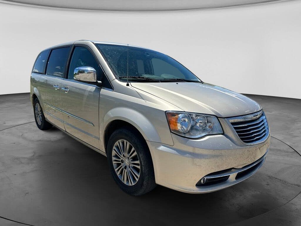 2014 Chrysler Town and Country