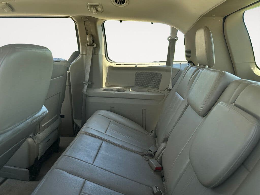 2014 Chrysler Town and Country