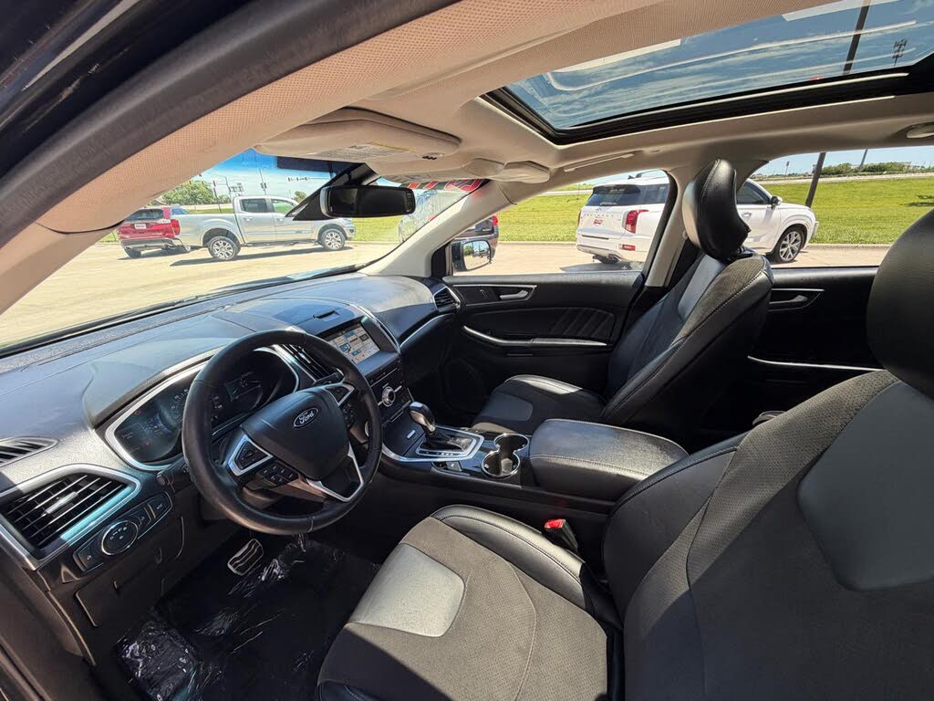 2017 Ford Edge