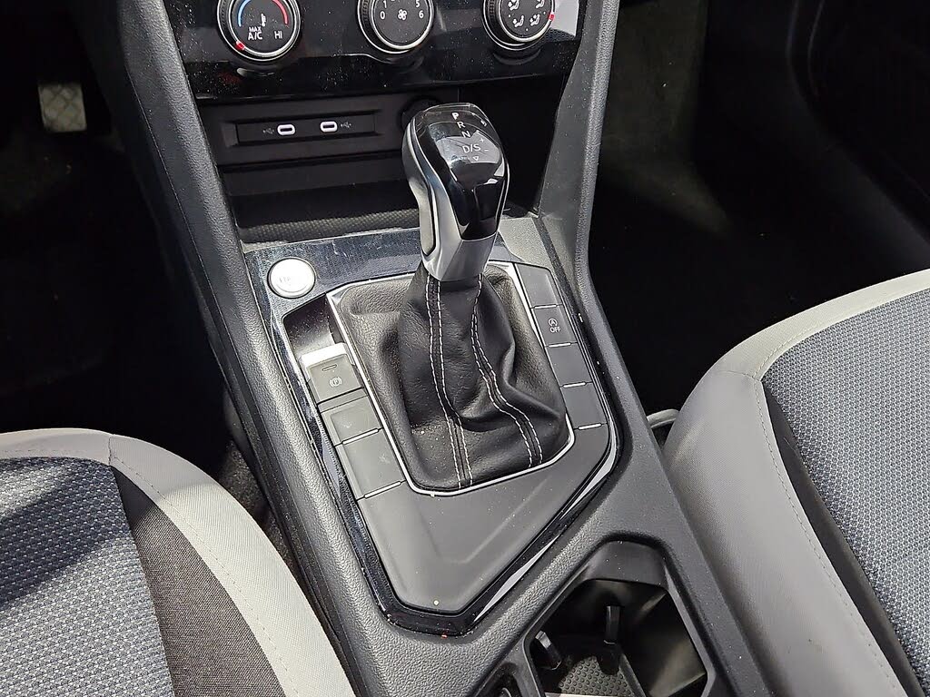 2025 Volkswagen Taos