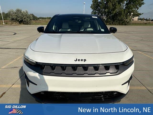 2025 Jeep Wagoneer S
