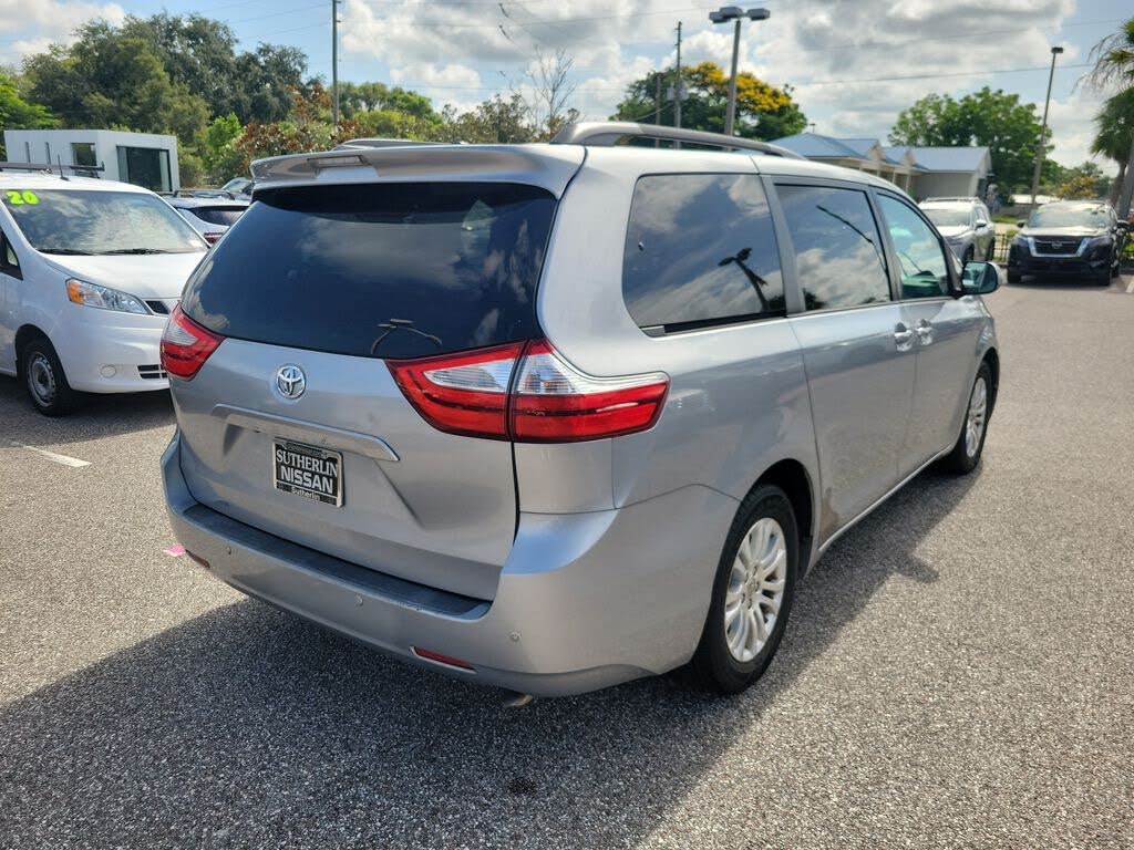 2015 Toyota Sienna