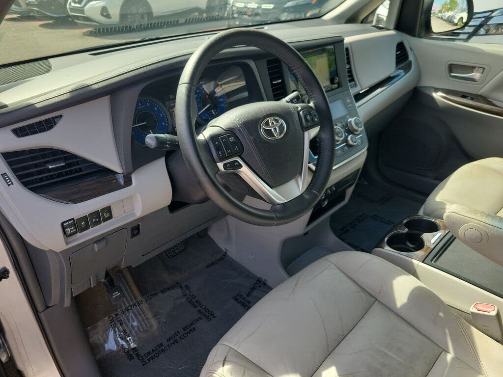 2015 Toyota Sienna