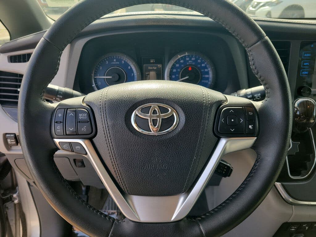 2015 Toyota Sienna
