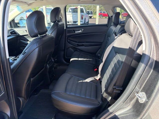 2017 Ford Edge