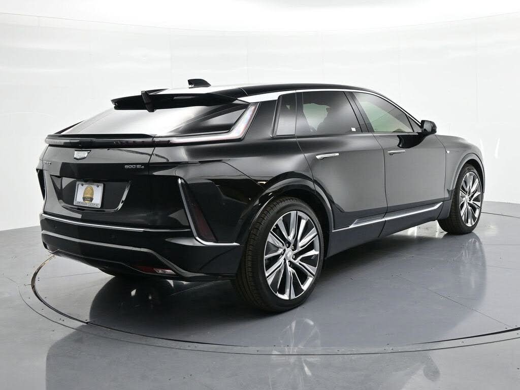 2024 Cadillac LYRIQ