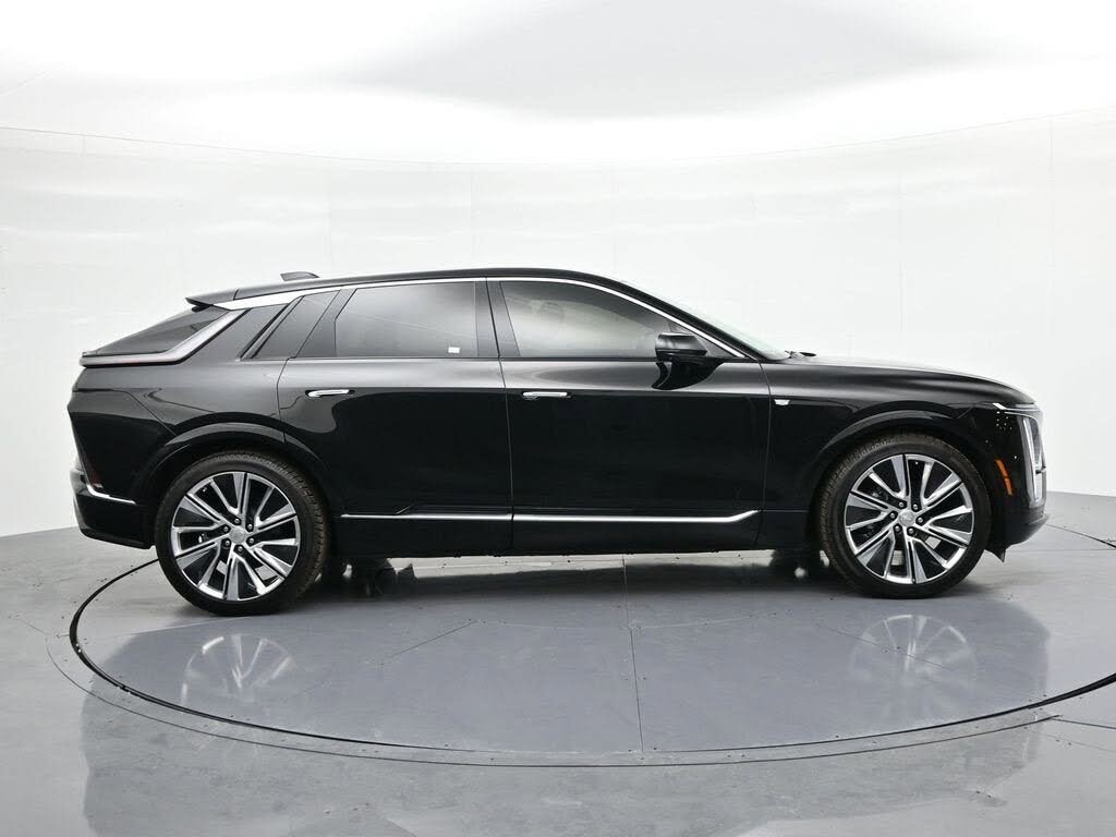2024 Cadillac LYRIQ