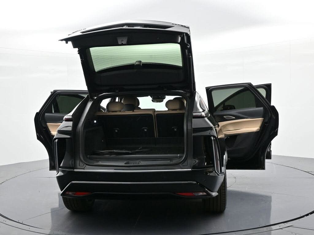 2024 Cadillac LYRIQ