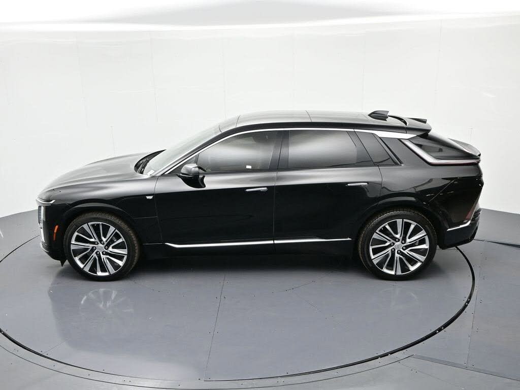 2024 Cadillac LYRIQ