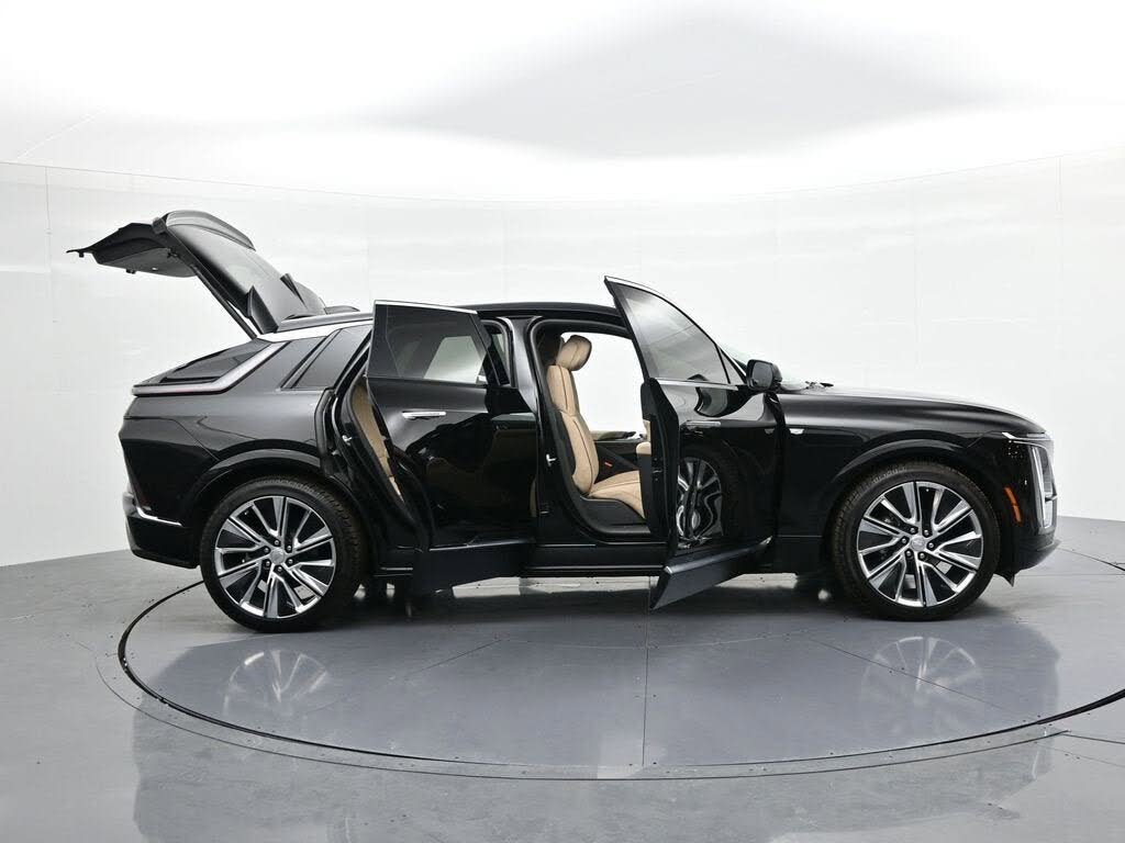 2024 Cadillac LYRIQ