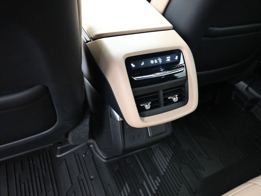 2024 Cadillac LYRIQ