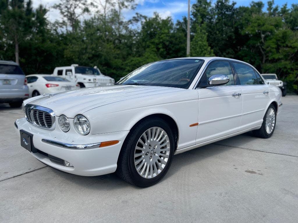 2003–2006 Jaguar XJ