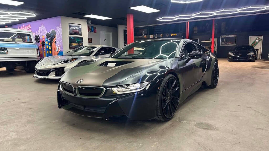 BMW i8