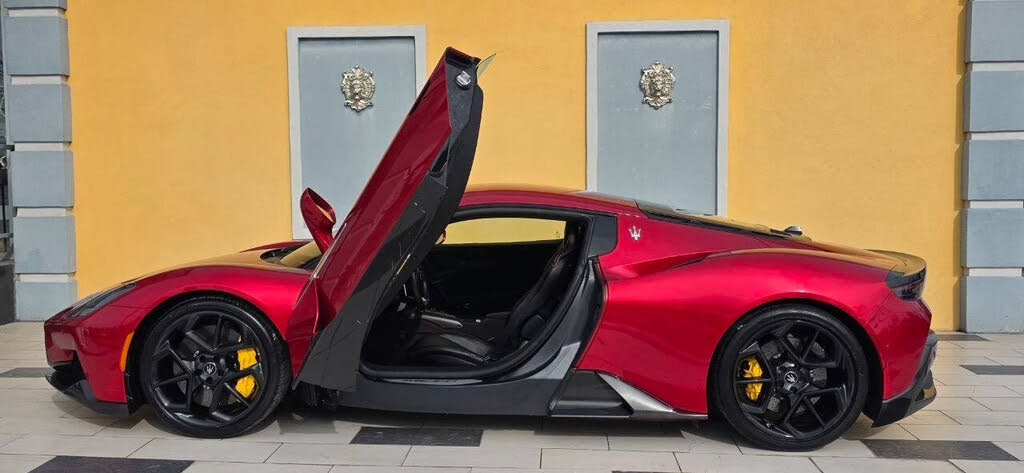 Maserati MC20