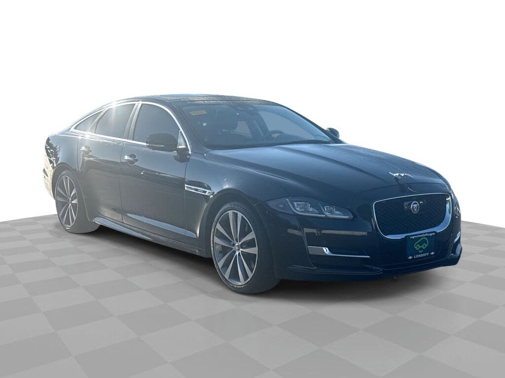 Jaguar XJ