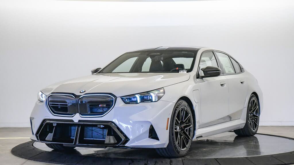 2027 BMW M5 Base