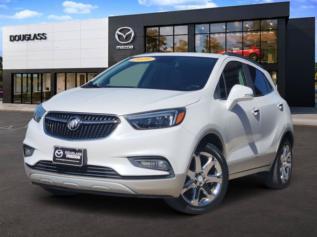2019 Buick Encore Essence — photo 1 of 12