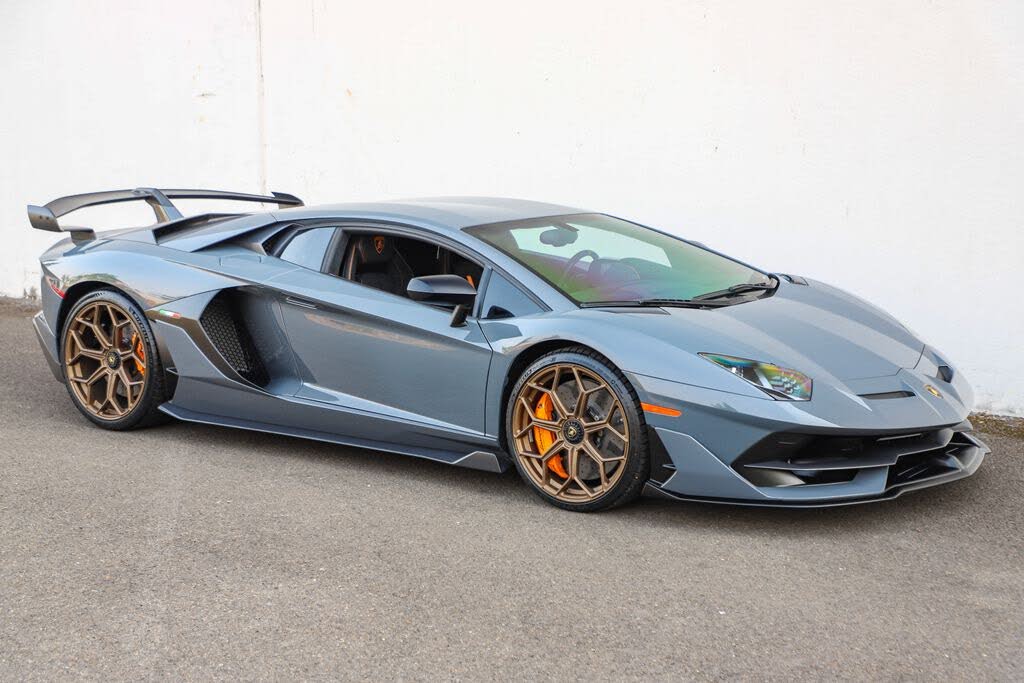 Lamborghini Aventador SVJ