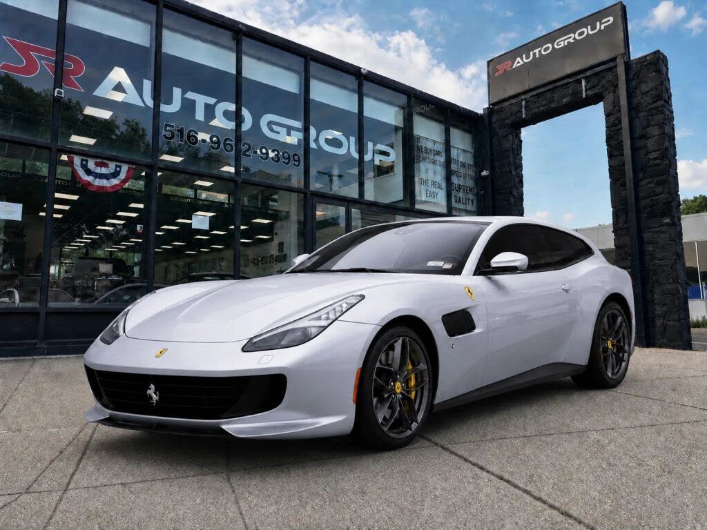Ferrari GTC4Lusso T